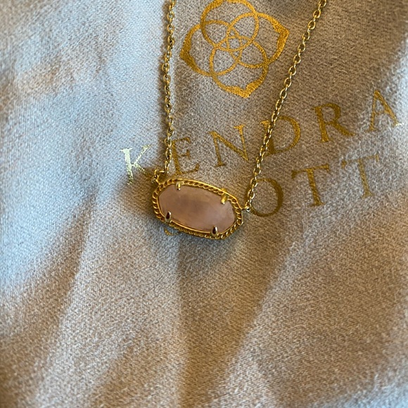 Kendra Scott “Elisa” gold pendant necklace - Picture 2 of 3